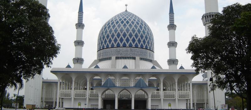 File:Sultan Salahuddin Abdul Aziz Mosque - Chanilim714.jpg